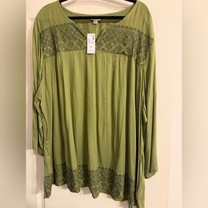 Avenue Women’s Top